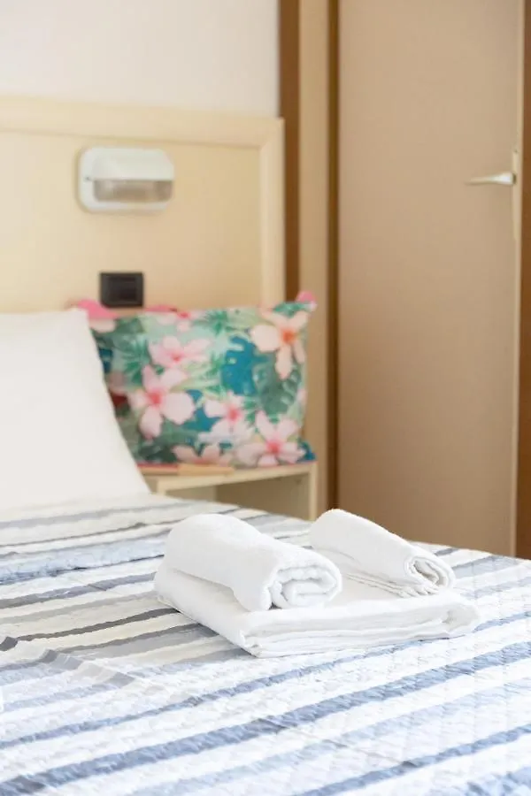 Hotel Mignon Riccione Fronte Mare