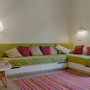 casa-ariberto.it-lombardy.com/